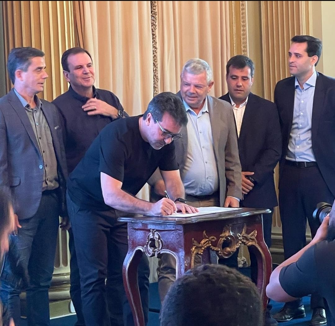 No dia 25 de maio, a Prefeitura da Cidade do Rio de Janeiro e Mesquita assinaram o Acordo de Cooperação Técnica para Transição Energética.